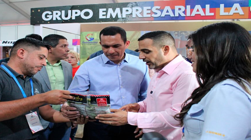 La Guaira inaugura Expomarca 2024 con participación de 200 emprendedores